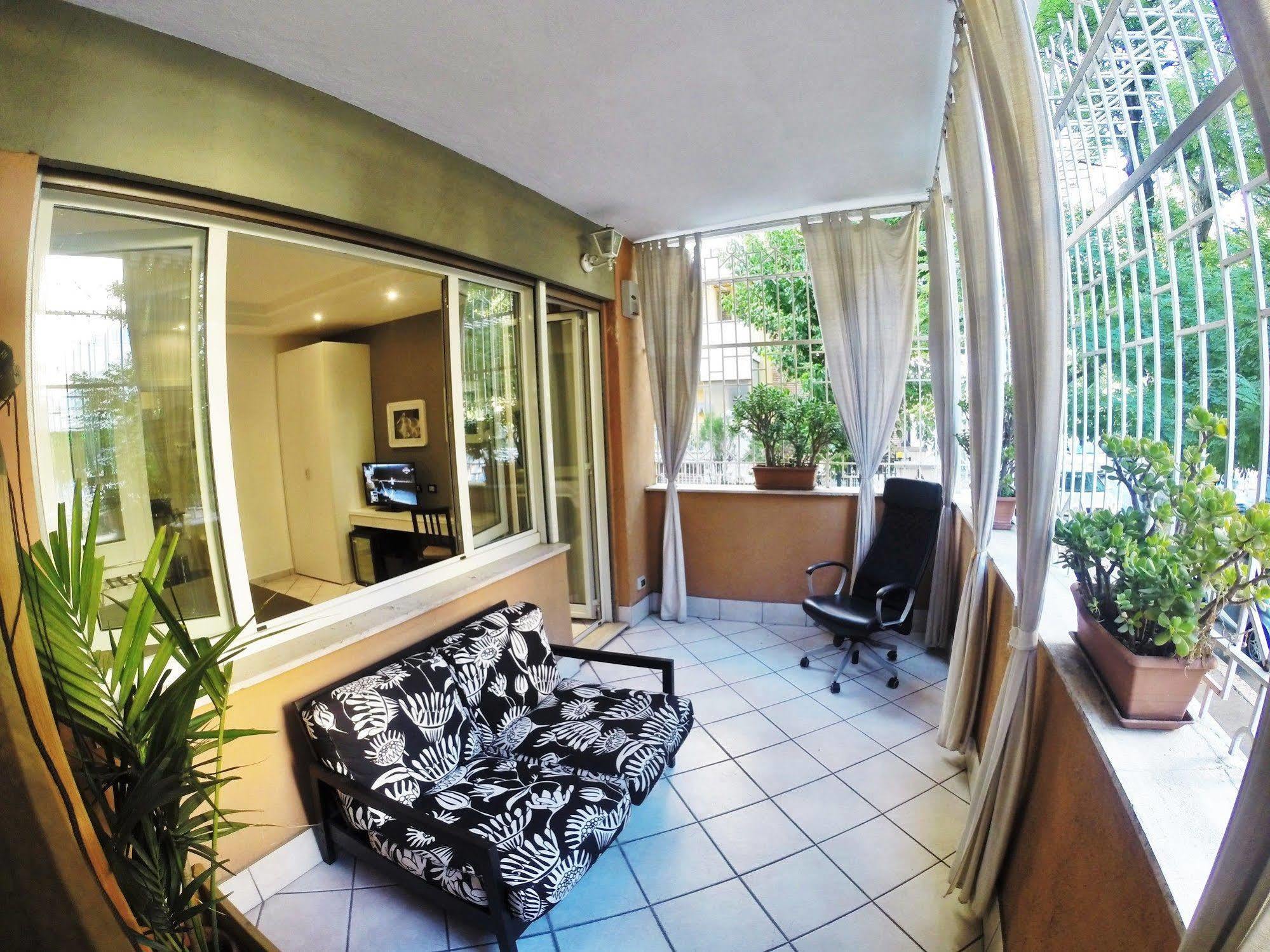 Tre R Bed & Breakfast Rome Bagian luar foto
